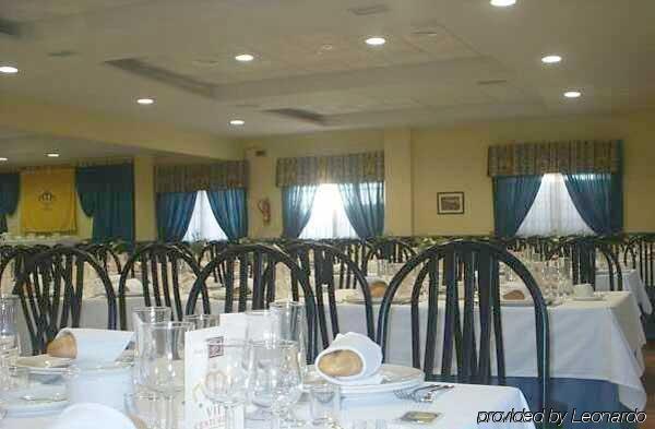 Hotel Ciudad De Plasencia Restaurant foto