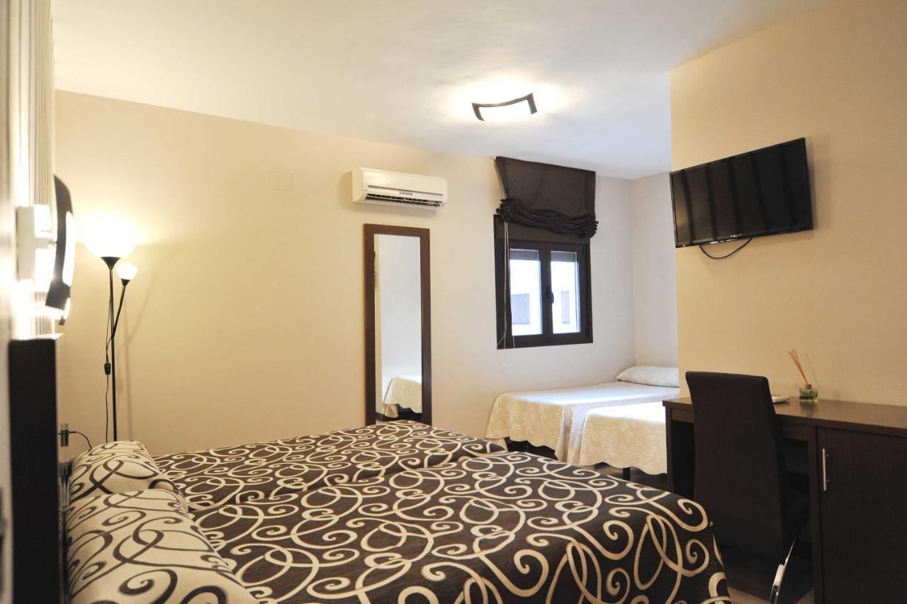 Hotel Ciudad De Plasencia Exterior foto
